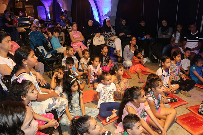 بالصور: العرض الثاني من مشروع "الحكواتي" في مسرح السرايا لأطفال مدينة يافا 